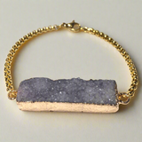 Quiet Thalia bracelet with grey-lavender druzy agate and 18K gold steel chain, finished by hand with soft shimmer