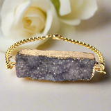 Quiet Thalia bracelet with grey-lavender druzy agate and 18K gold steel chain, finished by hand with soft shimmer