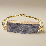 Quiet Thalia bracelet with grey-lavender druzy agate and 18K gold steel chain, finished by hand with soft shimmer